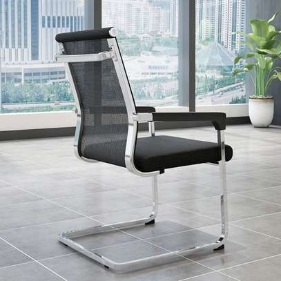 Low-Back Mesh Office Chair image 2