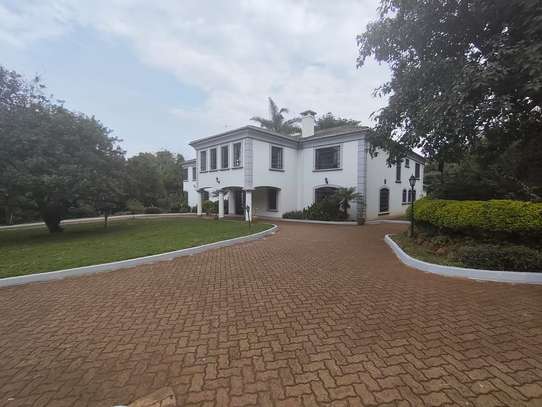 5 Bed House with Garden in Runda image 23