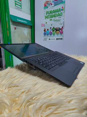 Dell Latitude 5400 Laptop Core i5 -8365U, 8th Generation image 7