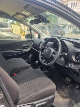 Toyota vitz  1000 cc G grade image 2