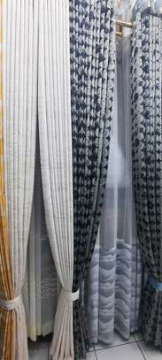 HEAVY CURTAIN AND SHEER image 4