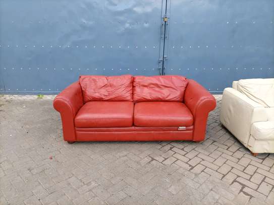 Ex uk bouncy and comfortable two seaters leather sofa image 1