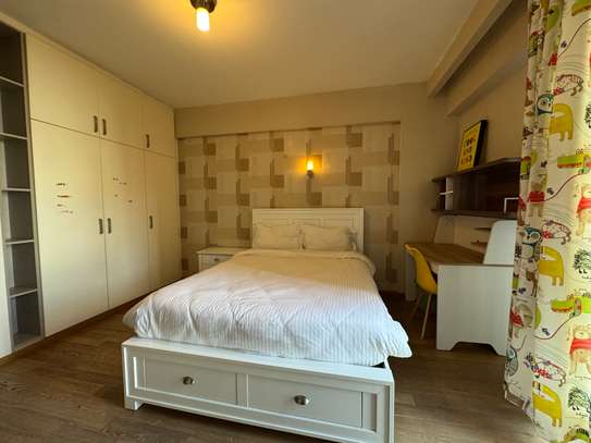 Serviced 3 Bed Apartment with En Suite in Kileleshwa image 5