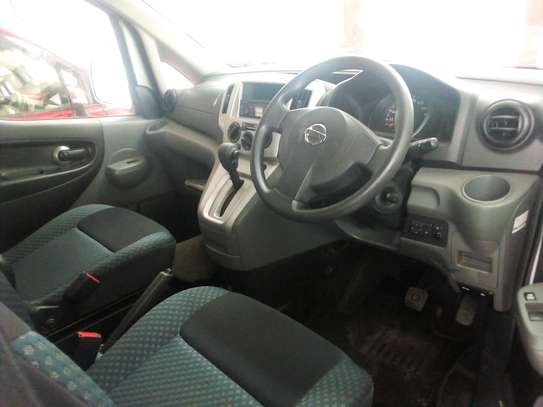 Nissan Nv200 with seats image 10