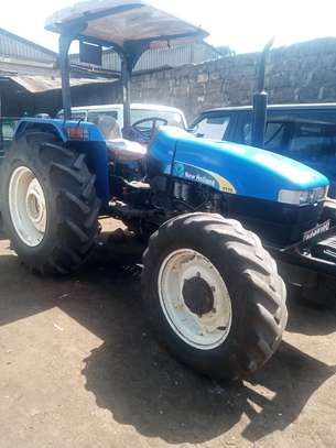 New Holland Tt75 tractor image 1