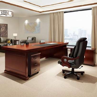 Office Desks: Executive Mahogany Home Office Desk 1600mm image 7
