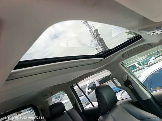 Toyota Landcruiser TZG image 3