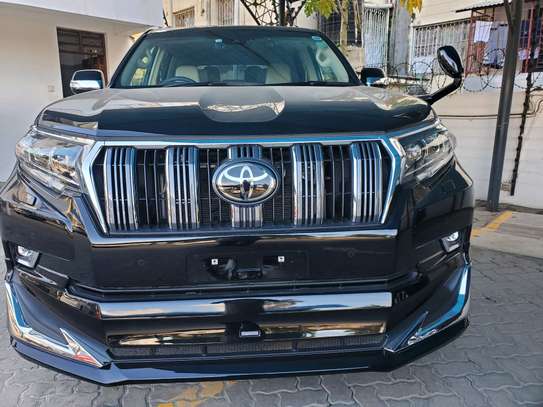 Toyota landcruiser prado image 9