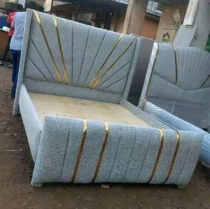 MODERN CHESTER BED 30-34K image 5