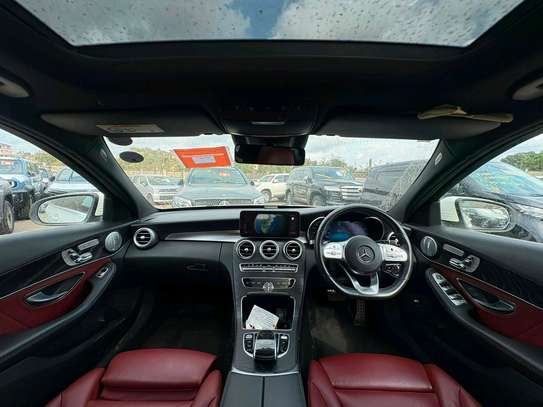 Mercedes benz C200 newshape image 2