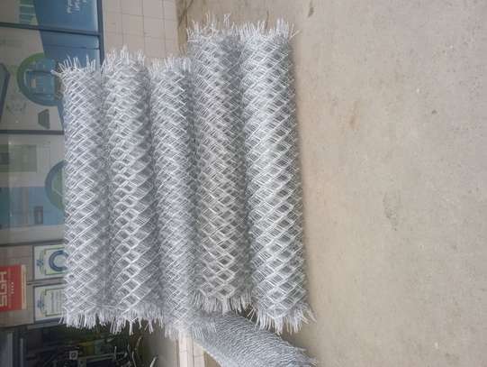 Chain link image 2