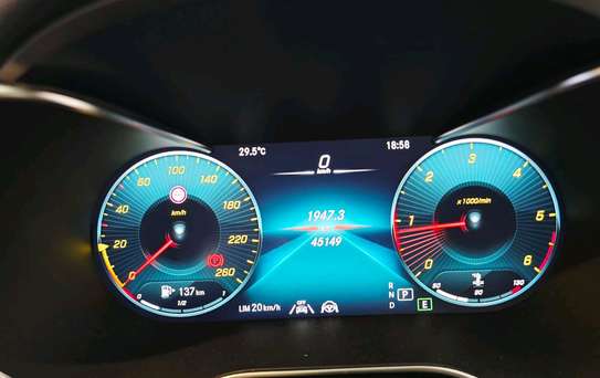 Mercedes-Benz coupe 2020 Sleek Silver Luxury Performance image 11