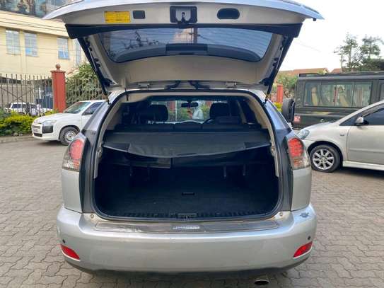TOYOTA HARRIER image 6