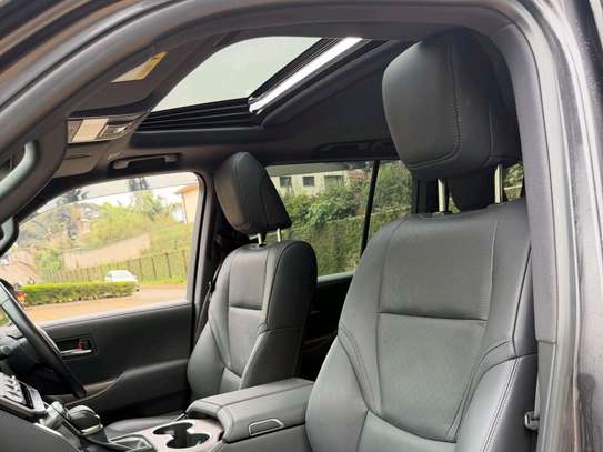 2023 Toyota LandCruiser ZX Petrol image 7