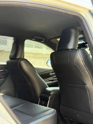 Toyota Harrier white 2019 2wd image 8