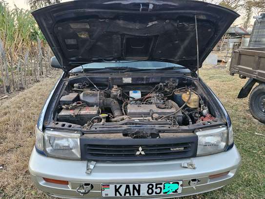 Mitsubishi rvr 4wd image 6