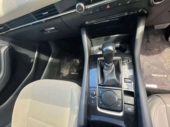 Mazda 3 2019 image 4