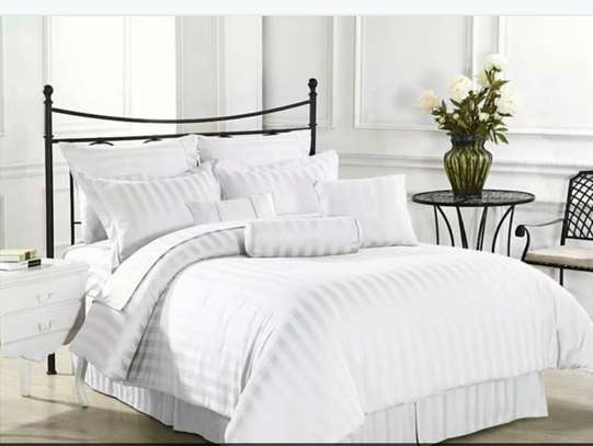 Luxury White stripped duvet cover set image 3