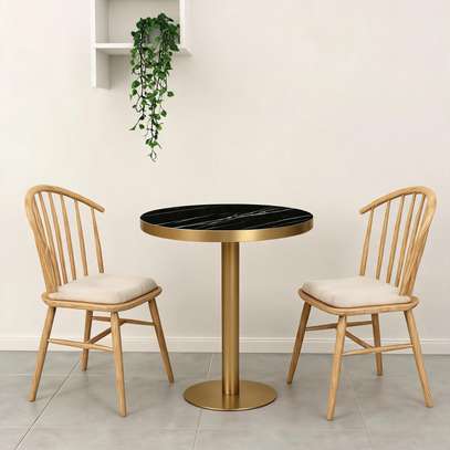 Dining Table; Round Marble Dining Table in Kiamokama image 3
