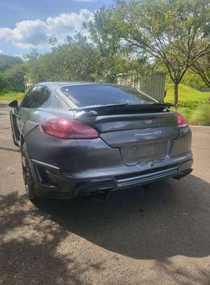 PORSCHE PANAMERA GTS image 4