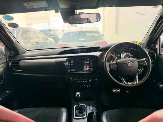 2022 Toyota Hilux GR Sports Series image 15