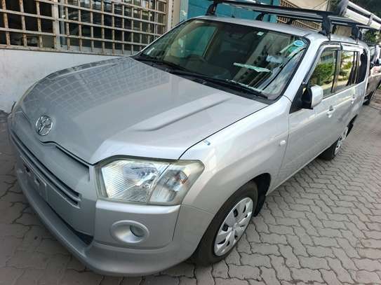 Toyota succeed  TXG image 3