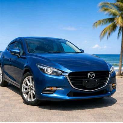 Mazda axela  petrol image 9
