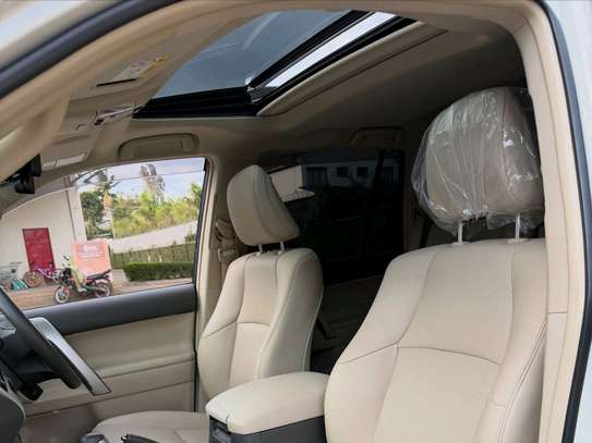 2021 Toyota Land Cruiser Prado TX-L image 8