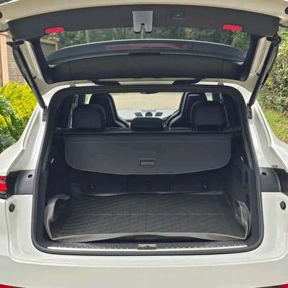 2018 Porsche cayenne image 6