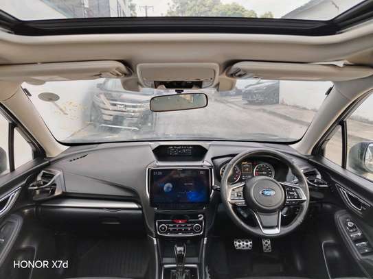 SUBARU FORESTER XMODE 2018MODEL SUNROOF image 4