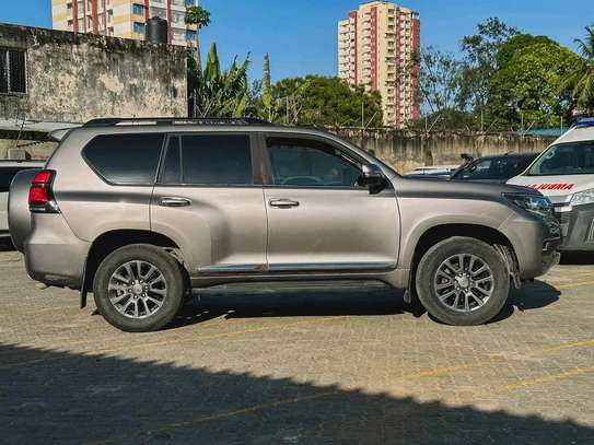 Toyota land cruiser Prado Kakadu 2020 Diesel image 11