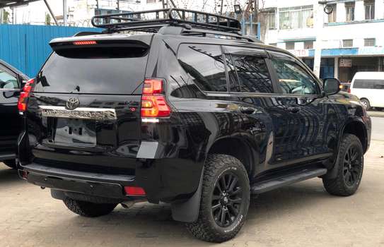 Toyota land Cruiser Prado TX-L Diesel 2021 image 12