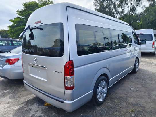 Toyota Hiace 9l manual diesel silver 2018 image 8