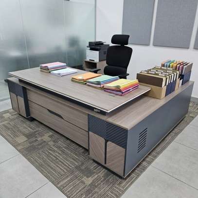 2.4m Executive Office Desk image 2