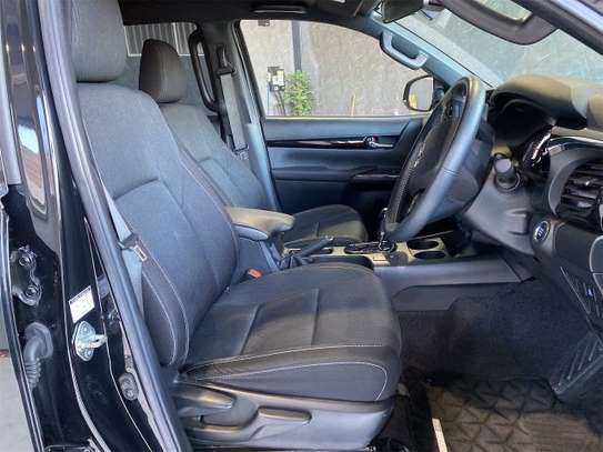 2020 TOYOTA HILUX Z BLACK RALLY EDITION image 3