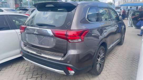 Mitsubish outlander  2019model Sunroof image 11