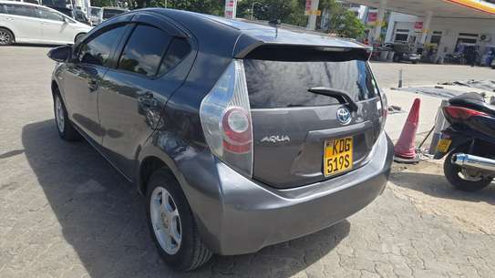Toyota Aqua image 4