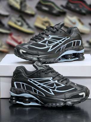 MEN FASHION SNEAKERS image 3