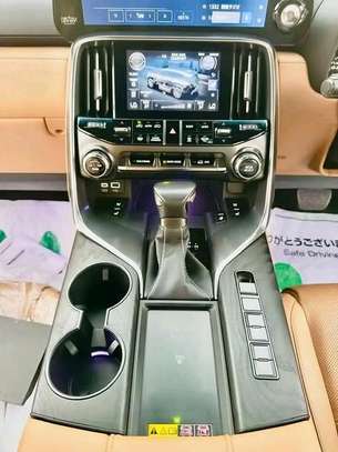 Lexus Lx600 2023 Sport image 6