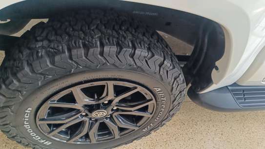 Toyota Hilux GR 2020 image 8