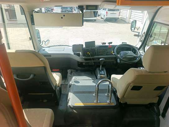 Toyota coaster 2019 image 8