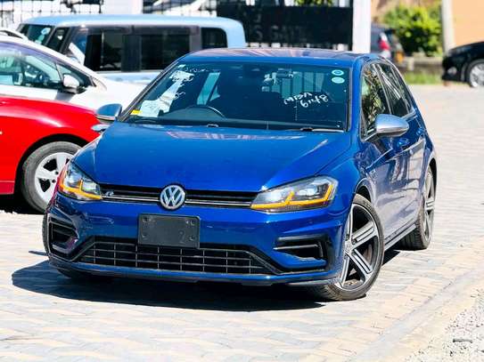Volkswagen Golf R 2000cc 2019 image 2