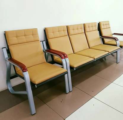 Meeting 5 Person Leather Office Sofa image 9