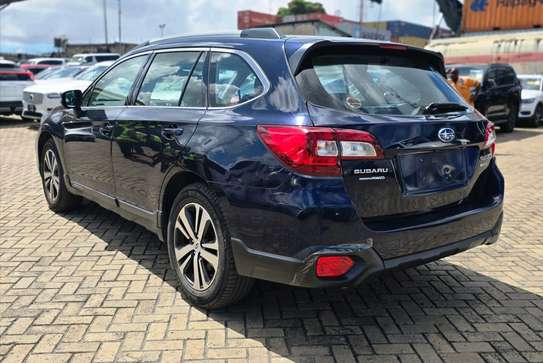 subara outback with sunroof on offer image 4
