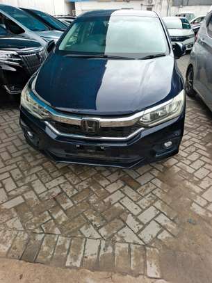 Honda Grace hybrid 2018 image 2