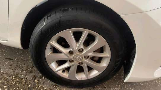TOYOTA AURIS 2013MODEL image 2