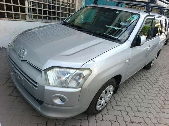 Toyota succeed  TXG image 6