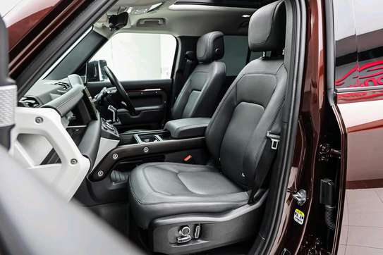 Land Rover defender 110 2020 image 7