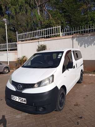 NISSAN NV200 image 10