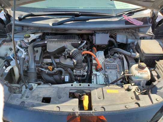 Toyota landcruiser prado TXL image 10